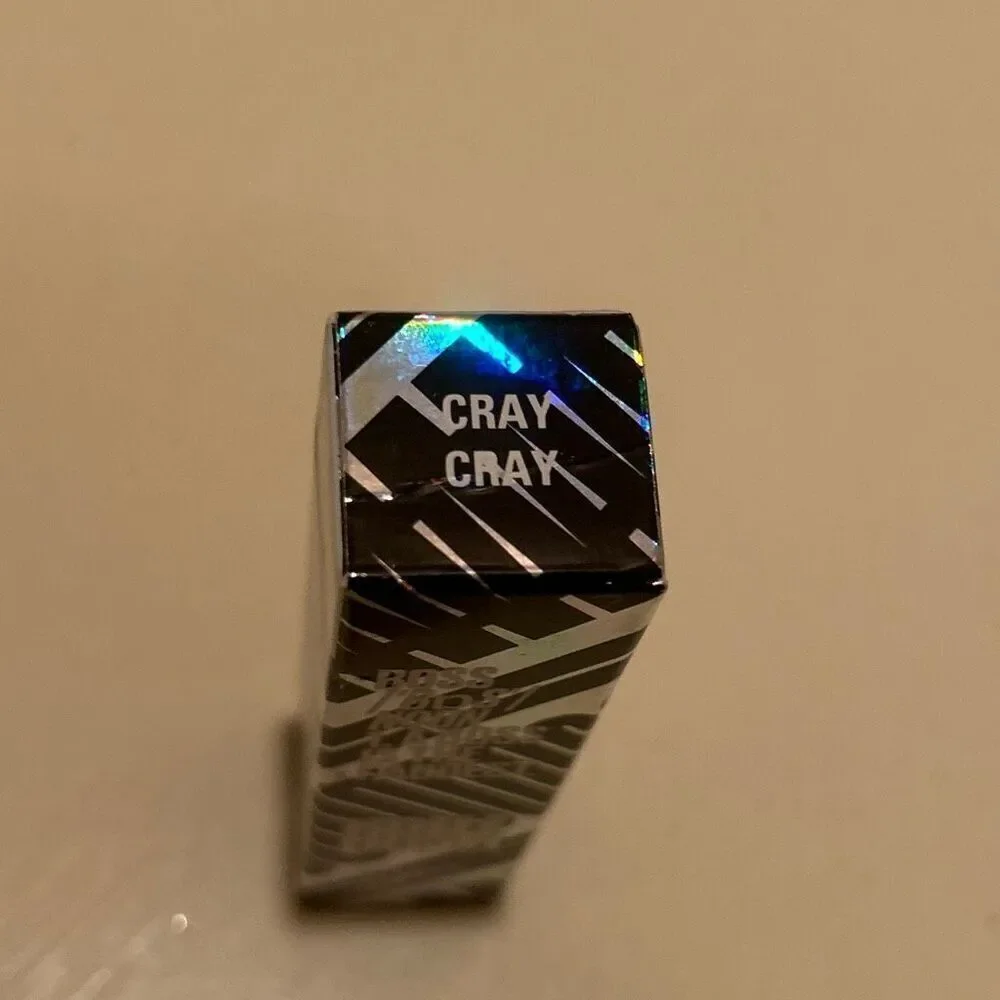 UOMA Beauty Boss Liquid Marble Lip Gloss Shade Cray Cray Magenta New